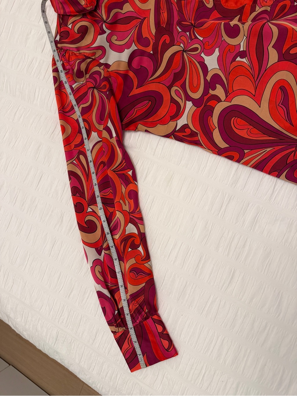 HAVER & BLAIR London Blouse Satin Colourful Swirl Long Sleeve Button Front Chic - Picture 15 of 15